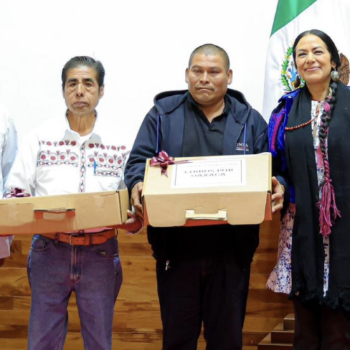 Entregan “Libros por Oaxaca” a bibliotecas escolares y comunitarias